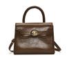 Bolso de mano retro texturizado para mujer, bandolera pequeña cuadrada con costuras en contraste, bolso de hombro moderno, primavera 2025