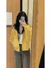Sudadera con capucha de hombros rectos Chaqueta corta para mujer Otoño/Invierno 2026 Nuevo estilo coreano Petite Conjunto Parte superior gruesa con terciopelo