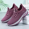 Sapatos Femininos Tamanho Grande Sapatos Femininos Flyknit Respiráveis Sapatos Casuais Europeus e Americanos Confortáveis Leves Sapatos Esportivos Cano Baixo Sapatos Únicos Atacado