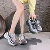 Moda de verano, nuevas zapatillas de suela gruesa estilo papá para mujer, de malla transpirable, versátiles, ligeras, a la moda, casual para mujer