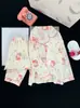 Conjunto de loungewear infantil estilo lapela, tecido fino para primavera e outono, cardigã de manga longa, pijama de algodão estilo coreano com estampa de nuvens para meninas