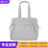 Nova bolsa de mão de comércio exterior transfronteiriça, bolsa tote de nylon leve para viagem de nicho, bolsa de ombro versátil de grande capacidade para o dia a dia