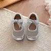 Sapatos de Princesa de Renda com Tela Estilo Coreano para Meninas 2026 Primavera e Outono Novos Sapatos de Couro Macios Versáteis Respiráveis para Bebê