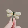 Broche de libélula de pedrería exquisita de alta gama, pin de diseño de corsage de traje de nicho de lujo, pasador de solapa, accesorios anti-exposición