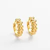 Pendientes geométricos simples de estilo europeo y americano para mujer, diseño único, ear cuffs de moda, pendientes versátiles y de lujo ligero