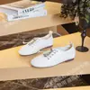 Zapatos planos de moda de piel de vaca de capa superior, nuevo modelo de verano 2026, comodidad de alta gama con banda elástica de cordón y diseño plano de corte profundo
