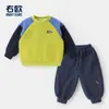 Conjunto de Moletom e Calça de Moletom Infantil Masculino, Novo Estilo Outono 2026, Roupa Infantil para Bebês, Estilo Tendência Primavera e Outono