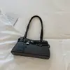 Bolsa de ombro estilo retrô casual para mulheres, novo modelo 2026, bolsa tote espaçosa e despojada, bolsa de ombro simples para o dia a dia