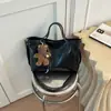 Bolsa Casual de Ombro Único para Mulheres 2026 Nova Obra Original Trabalho Escola Trajeto Couro Macio Grande Capacidade Bolsa Tote Simples