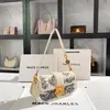 Bolsa de Cadena Estilo Chino Nueva Dropshipping 2025 Nueva Bolsa Baguette Bordado Pesado de Gama Alta Venta al por Mayor