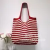 Bolso de Punto Calado de Diseño Único y Relajado para Mujer 2025 Nuevo Bolso Tote Tejido de Gran Capacidad de un Solo Hombro Bolso de Playa para Vacaciones