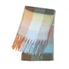 Novo Cachecol Ac-Style Outono e Inverno para Mulheres, Xale Grosso Xadrez Dupla Face com Padrão Colorido de Quatro Quadros
