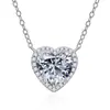 Venta caliente en vivo collar de moissanita simulada de 2 quilates cadena para clavícula de mujer ocho corazones ocho flechas colgante de circonita cúbica joyería