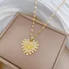 [Acero titanio] Elegante collar de diamantes con circonitas geométricas, cadena de clavícula para mujer, cadena de acero titanio.