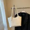 Bolsa tote feminina simples e estilosa, nova bolsa de ombro da moda 2026, bolsa de trabalho popular texturizada de grande capacidade