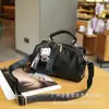 Bolsa Transversal de Ombro Casual Mochila Nova Estilo Verão Couro de Ovelha Preto Original Feita à Mão College Retrô Simples Transfronteiriça