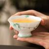 Taza de pie alto de bambú verde pintada a mano de fábrica, taza de té pequeña, exquisita taza maestra, taza individual, porcelana blanca Dehua, juego de té kung fu, taza de té