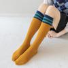 Medias de primavera, otoño e invierno para niñas, calcetines deportivos de fútbol de algodón para niños, calcetines altos para mujer, estilo universitario, antideslizantes, hasta la pantorrilla