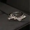 Anillo Abierto de Plata con Microincrustaciones de Moño para Mujer, Anillo de Dedo Índice de Lujo Ligero de Nicho de Gama Alta, Nuevo Anillo Popular 2025
