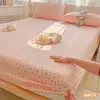 2026 Nuevo Estilo Tela Gruesa Sábana Bajera Pieza Única Esterilla Refrigerante de Verano Juego de Tres Piezas Cubre Cama Protector de Colchón Universal para Todas las Estaciones