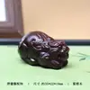 Sândalo Roxo Natural Pixiu Gordo Escultura em Madeira Inteira Wenwan Item Portátil de Mão Acessório de Pingente para Pendurar no Carro Pequeno Ornamento