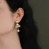 Pendientes Colgantes de Perlas Retro Europeos y Americanos, Pendientes Largos de Perlas que Te Hacen Ver Más Delgada, Diseño de Nicho, Lujo Ligero, Pendientes Versátiles
