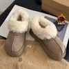 Botas de nieve impermeables, antideslizantes, de suela gruesa, que aumentan la altura para mujer, nuevo estilo de invierno 2026, con forro de felpa añadido y acolchado engrosado, con un diseño que se asemeja a un pan de molde