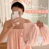 Toalla de Baño, Falda de Baño, Gorro para Secar el Cabello, Juego de Cuatro Piezas que se Puede Usar y Envolver, Bordado de Dibujos Animados, Suave y Absorbente, Juego de Uso Diario para el Hogar