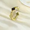 Anillo Abierto de Trébol de la Suerte Chapado en Oro de 18 Quilates con Nácar Natural para Mujer, Estilo Europeo y Americano, Lujo Ligero, Anillo que No se Desvanece