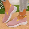 Sapatos casuais transfronteiriços plus size, sapatos respiráveis em fly-knit para mulheres, sapatos de malha leves e confortáveis, sapatos casuais de corte baixo com sola macia
