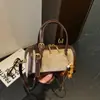 Elegante bolso acolchado tipo almohada para mujer, nueva colección otoño 2026, de alta gama, nicho, bolso de hombro para el día a día, versátil y casual