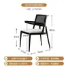Cadeira de Jantar de Rattan Estilo Medieval Cadeira de Lazer Retrô para Casa Restaurante Hotel Estilo Silencioso Cadeira de Madeira Maciça Design Artístico