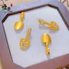 Nuevo Modelo de Tienda de Oro Arena Dorada Accesorios DIY, Collar con Colgante de Pala Pequeña Incrustada de Diamantes Brillantes, Colgante Exquisito de Alto Valor al por Mayor