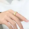 Anillo de acero de titanio para hombre, de moda, temperamento, tendencia única, para hombre, no se decolora, anillo de oro esmerilado, fabricantes de joyería al por mayor