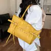 Yuezi 2026 Bolso Tote de Gran Capacidad Nuevo de Verano, Bolso de Mujer Moderno y Versátil, Bolso de Mano Texturizado Casual para Viajes Diarios