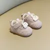 2026 Novos Sapatos para Meninas Sapatos para Bebês e Crianças Pequenas Sapatos Chave Respiráveis Tênis de Skate para Meninas Sapatos Infantis para Bebês e Crianças Pequenas Sapatos Estáveis