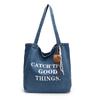 Casual Fashion Denim Tote Bag 2024 Outono e Inverno Nova Vintage Niche Letter Bolsa de Ombro Simples Bolsa de Axila