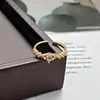 Anillo Abierto Medieval Francés Retro con Diamantes Completos, Moderno y de Alta Gama, Diseño de Nicho, Exquisitos Accesorios de Diamante para Mujer
