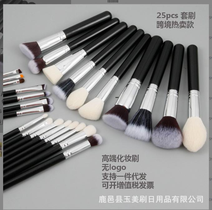 4c51855a1ee595294554d7cf5d19d8