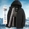 Chaqueta de Plumas de Ganso para Hombre con Forro Polar Adicional, Engrosada para Padres de Mediana Edad y Mayores, Modelo Nuevo de Invierno de Longitud Media con Características Desmontables