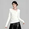 Blusas de Manga Comprida Assimétricas com Gola Diagonal Plissadas Brancas Novas para Primavera e Outono para Mulheres com Design Slim Personalizado