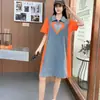 Nuevo Vestido Casual Ceñido con Estilo Coreano, Color Lavado de Mezclilla, Bloques de Color, Parches, Cuello con Solapa, Cremallera, Patrón en Forma de Corazón