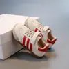 Zapatillas de entrenamiento alemanas antideslizantes de moda para niños, nuevo modelo de otoño 2026, zapatillas deportivas casuales para niñas, zapatillas de caña baja para niños