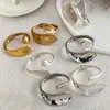Pulseras metálicas de hoja cruzada europeas y americanas, brillantes y mate, pulseras estilo minimalista ins, joyería de diseño de nicho al por mayor