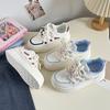 Estilo Coreano 2025 Primavera Nuevos Zapatos de Cuero Transpirables para Mujer Zapatos Deportivos Casuales Lindos Antideslizantes para Mujer FY-156