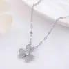 Collar de Acero de Titanio Trébol de la Suerte Estilo Coreano para Mujer Sin Color Moda Versátil Sentido de Diseño Nicho Collar Elegante para Clavícula