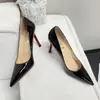 Zapatos de Tacón Alto Rojos de Suela Negra para Mujer con Tacones de Aguja 2025 Nuevos Franceses Sexy de Alta Calidad Charol Huecos Laterales Puntiagudos