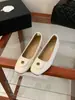 Impuestos No Incluidos 2026 Primavera Nuevo Estilo Europeo y Americano Flor de Camelia Elegantes Zapatos de Salón para Combinar con Faldas, Zapatos de Salón de Punta Cuadrada con Forro Interior