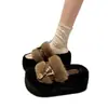 Chinelos fofos estilo retrô, que aumentam a altura, para mulheres, adequados para usar ao ar livre, nova moda de outono, chinelos de algodão, sapatos fofos femininos