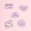 Broche Criativo Personalidade Desenho Animado Frases Motivacionais Cruzamento Europeu e Americano Fofo Letra Rosa Acessórios de Metal Emblema Atacado